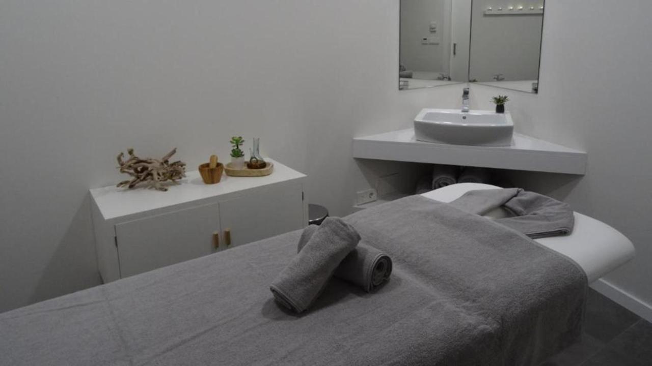 Spa Suites Odeon Narón エクステリア 写真