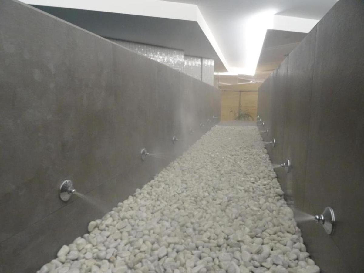 Spa Suites Odeon Narón エクステリア 写真